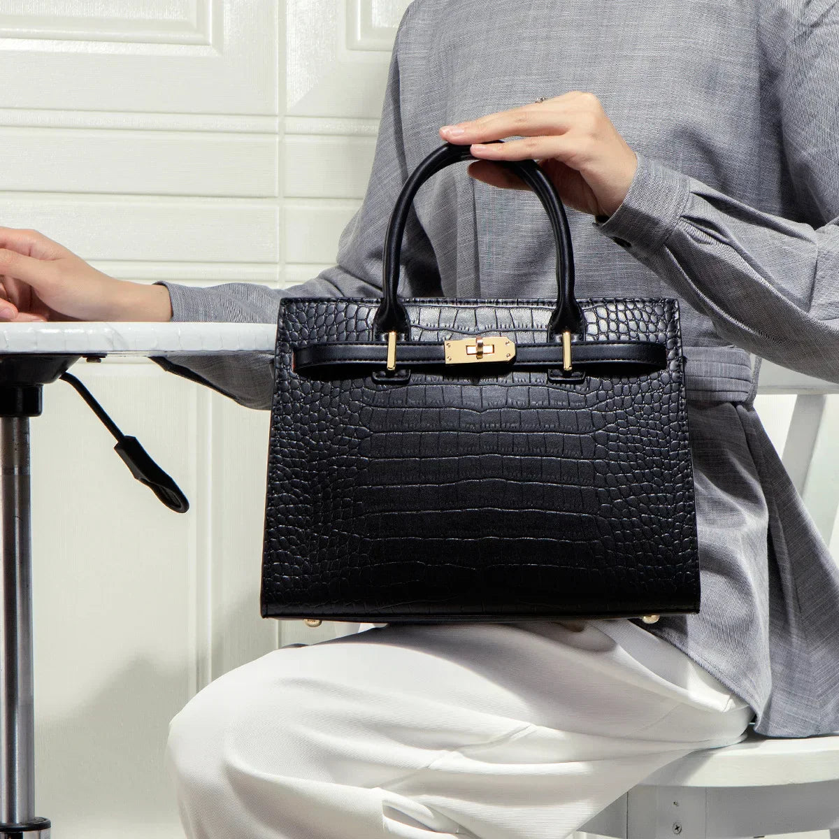 EVERLOOK® | THE ALLURE CROCO BAG